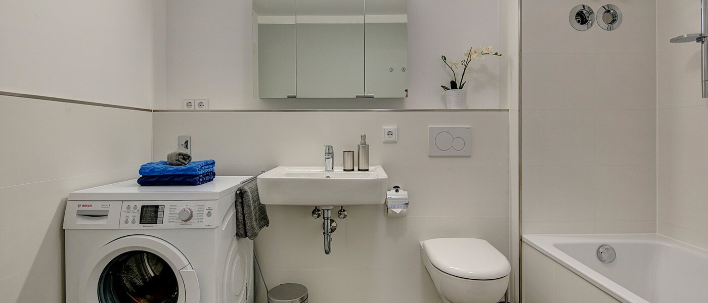 Wohnung München Altbogenhausen 02 Badezimmer 1627