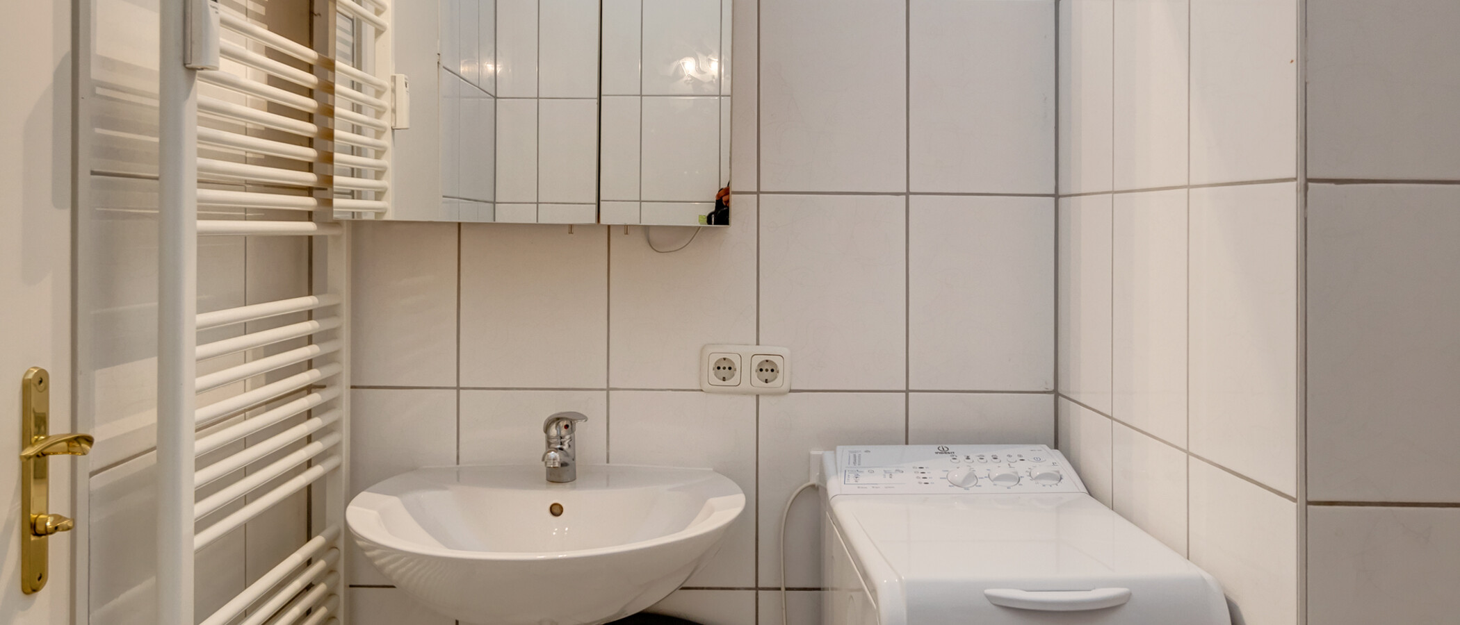 Wohnung München Schwabing (links der Leopoldstraße) 02 Badezimmer 1680