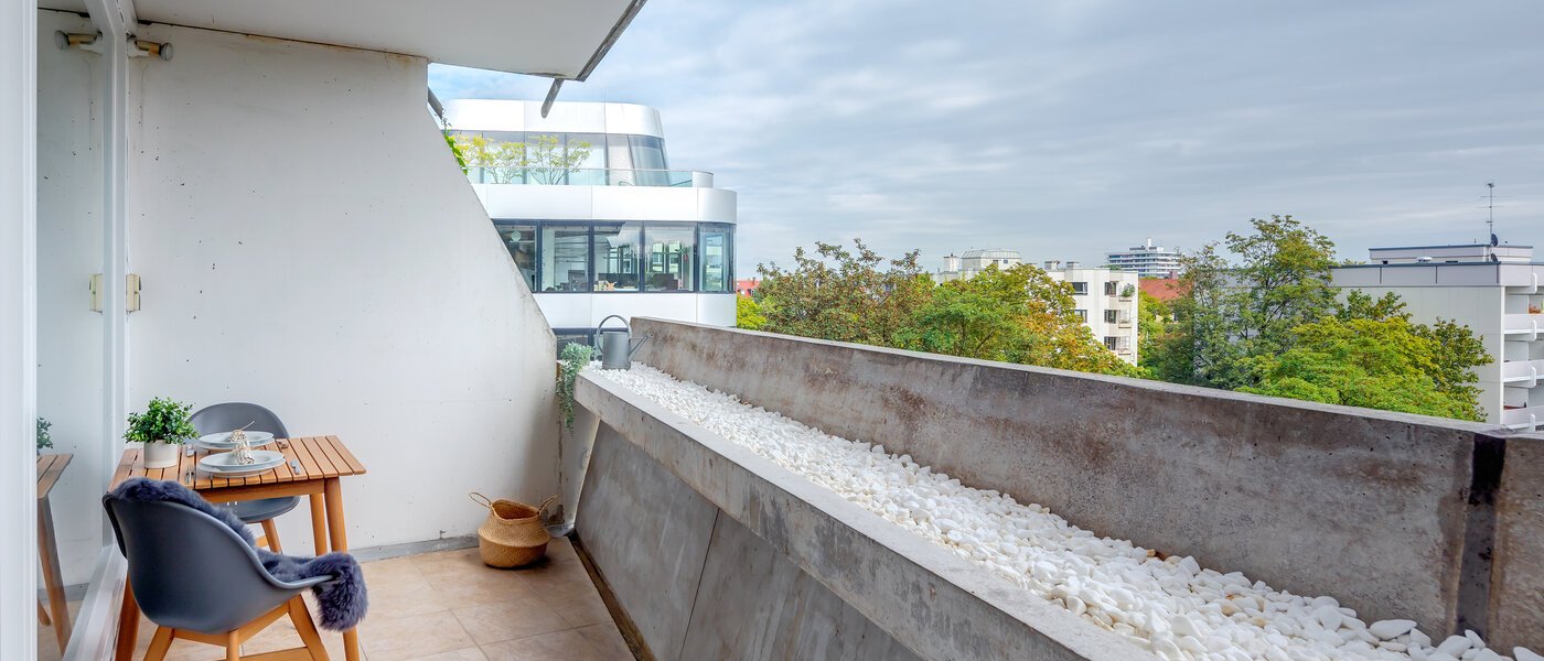 Wohnung München Schwabing-Nord (zw. Leopoldstraße & Englischen Garten) 01 Balkon 1739