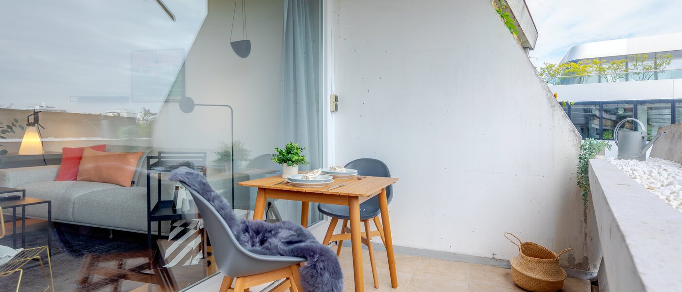 Wohnung München Schwabing-Nord (zw. Leopoldstraße & Englischen Garten) 02 Balkon 1739