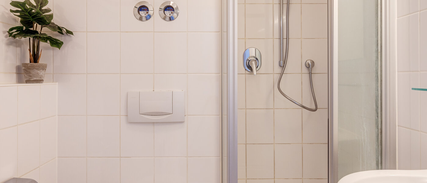 Apartment München Schwabing (rechts der Leopoldstraße) 01 Badezimmer 1782