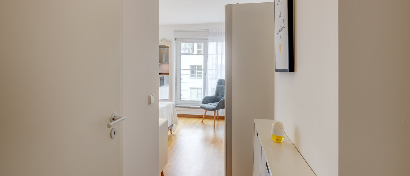 Apartment München Schwabing (rechts der Leopoldstraße) 02 Flur/Gang 1782