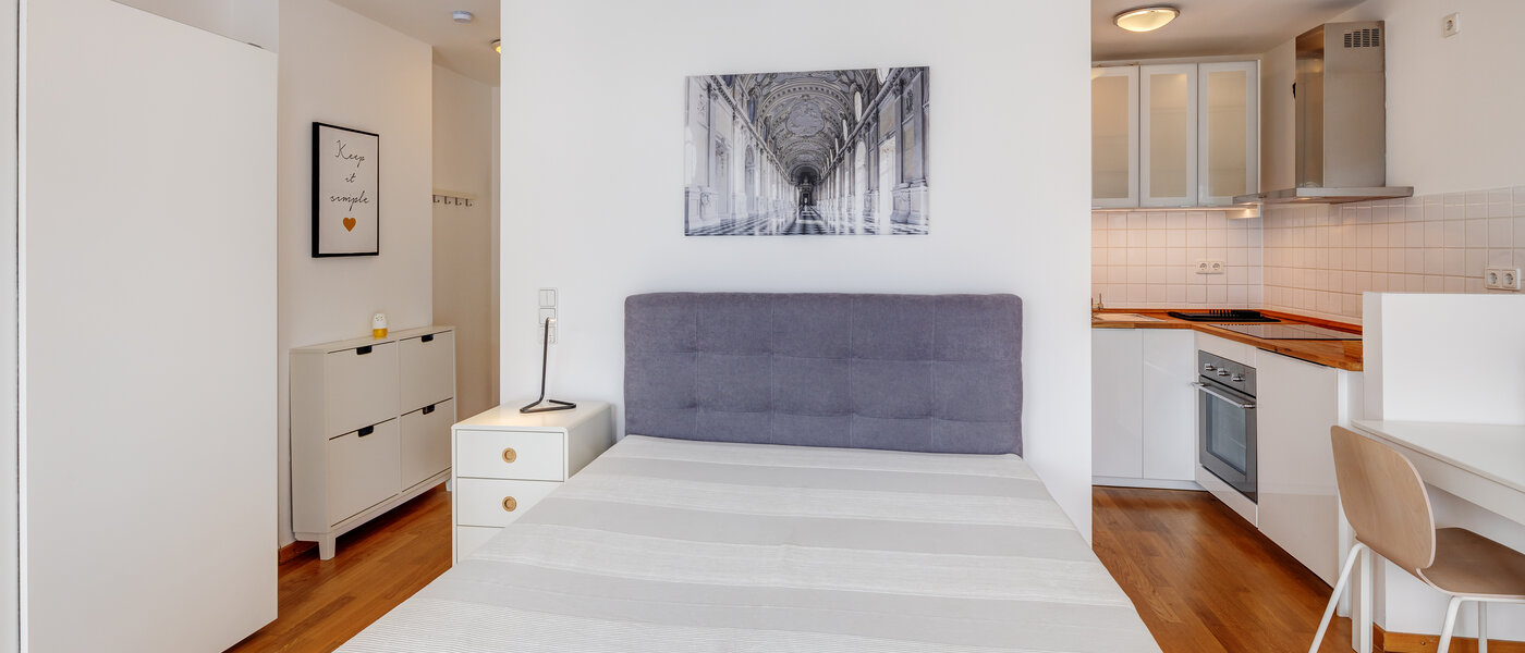 Apartment München Schwabing (rechts der Leopoldstraße) 01 Schlafbereich 1782