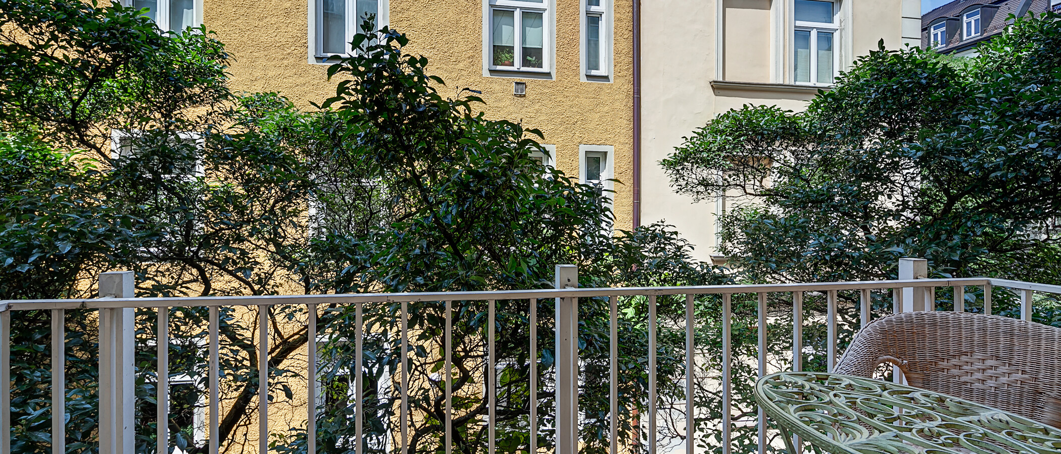 Wohnung München Schwabing (links der Leopoldstraße) 02 Balkon 1797