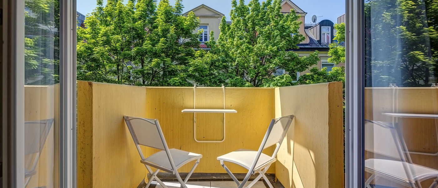 Apartment München Schwabing-West (rund um den Hohenzollernplatz) 01 Balkon 2152