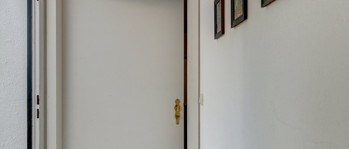 Souterrainwohnung Pullach im Isartal 01 Flur/Gang 2191