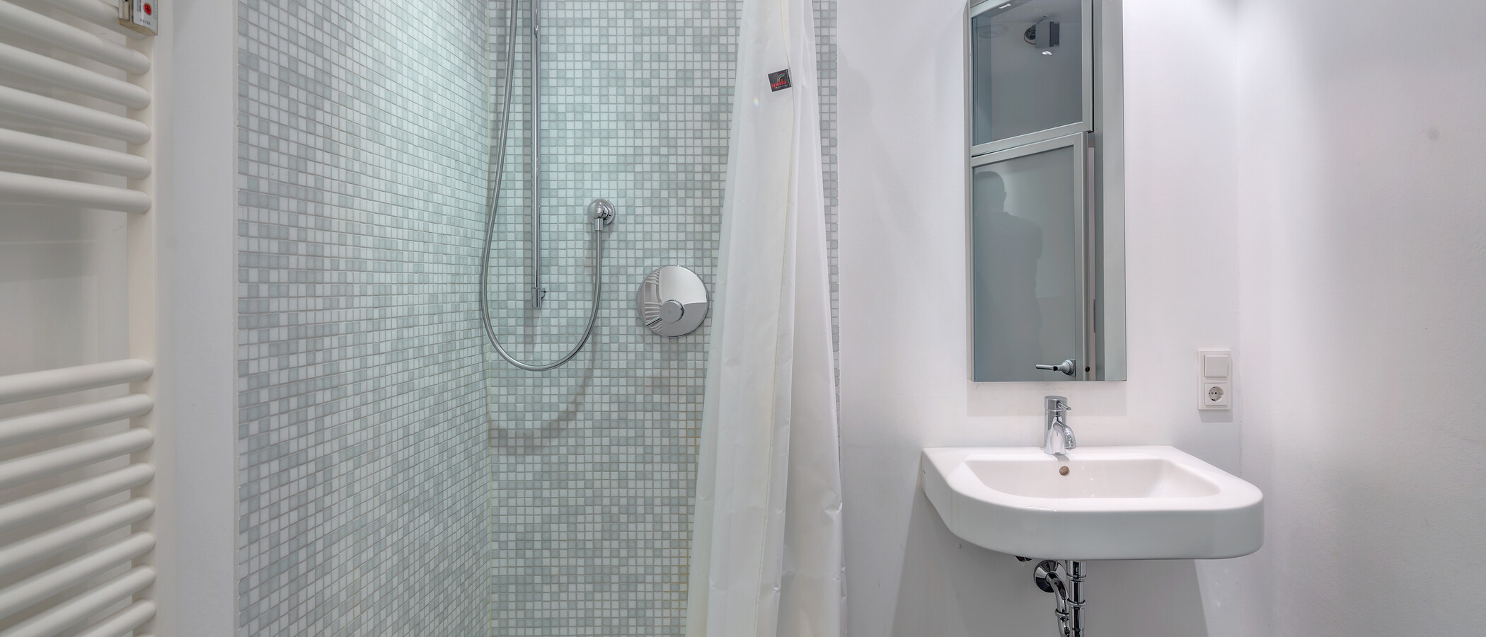 Wohnung München Maxvorstadt - Universitätsviertel 02 Badezimmer 2228