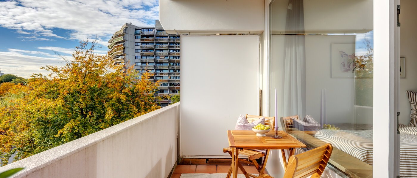 Apartment München Schwabing-Nord (zw. Leopoldstraße & Englischen Garten) 02 Balkon 2242