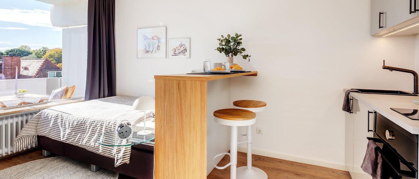 Apartment München Schwabing-Nord (zw. Leopoldstraße & Englischen Garten) 01 Wohnbereich 2242