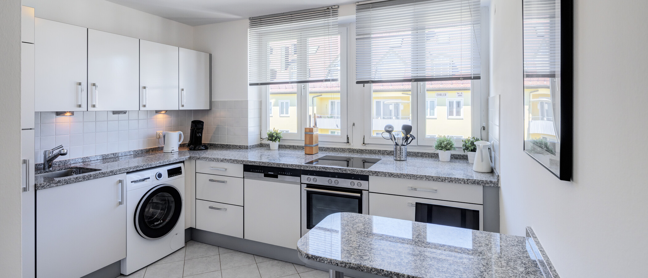 Wohnung München Maxvorstadt - Museumsviertel 01 Küche 2248