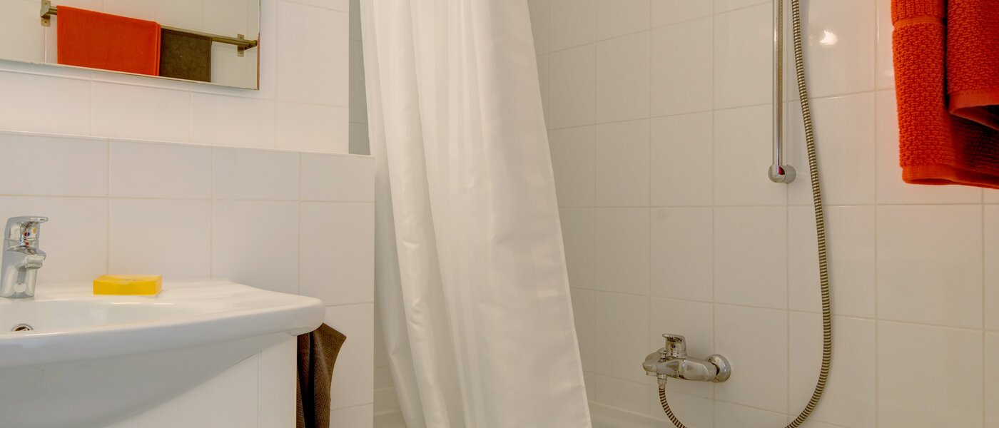 Wohnung München Maxvorstadt - Museumsviertel 01 Badezimmer 2248