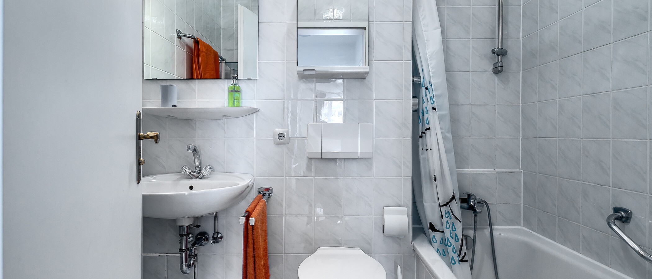 Apartment Unterhaching 01 Badezimmer 2327