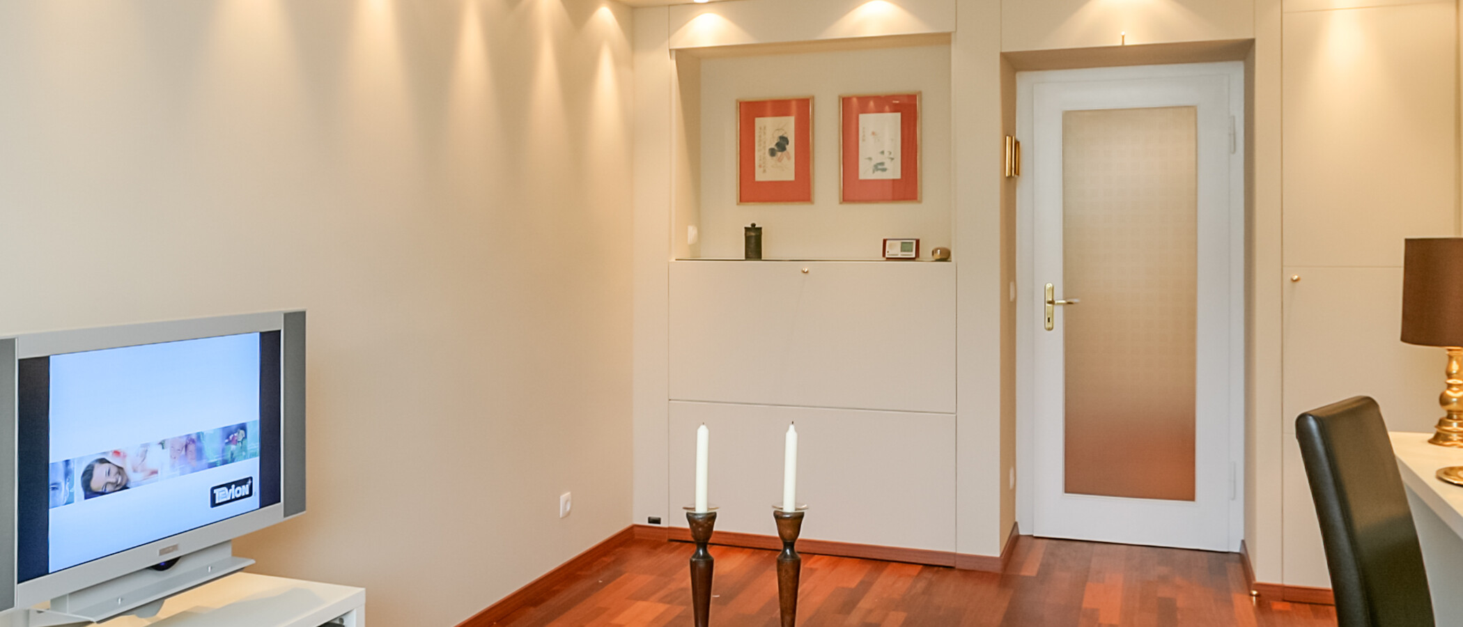 Apartment München Schwabing (links der Leopoldstraße) 03 Wohnen 2333