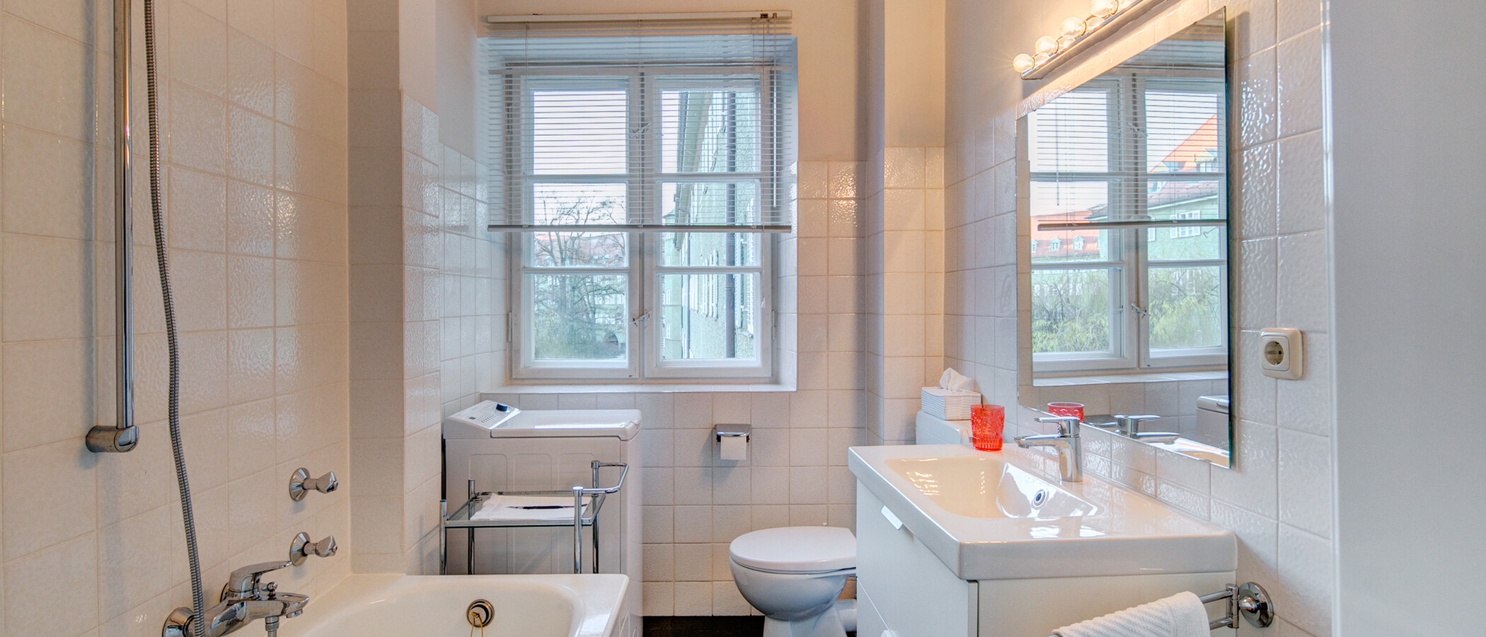 Wohnung München Moosach 01 Badezimmer 2354