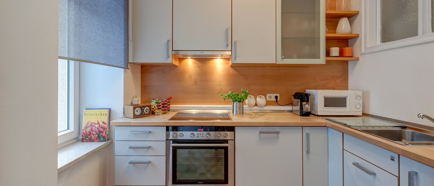 Wohnung München Gärtnerplatzviertel 01 Küche 2364