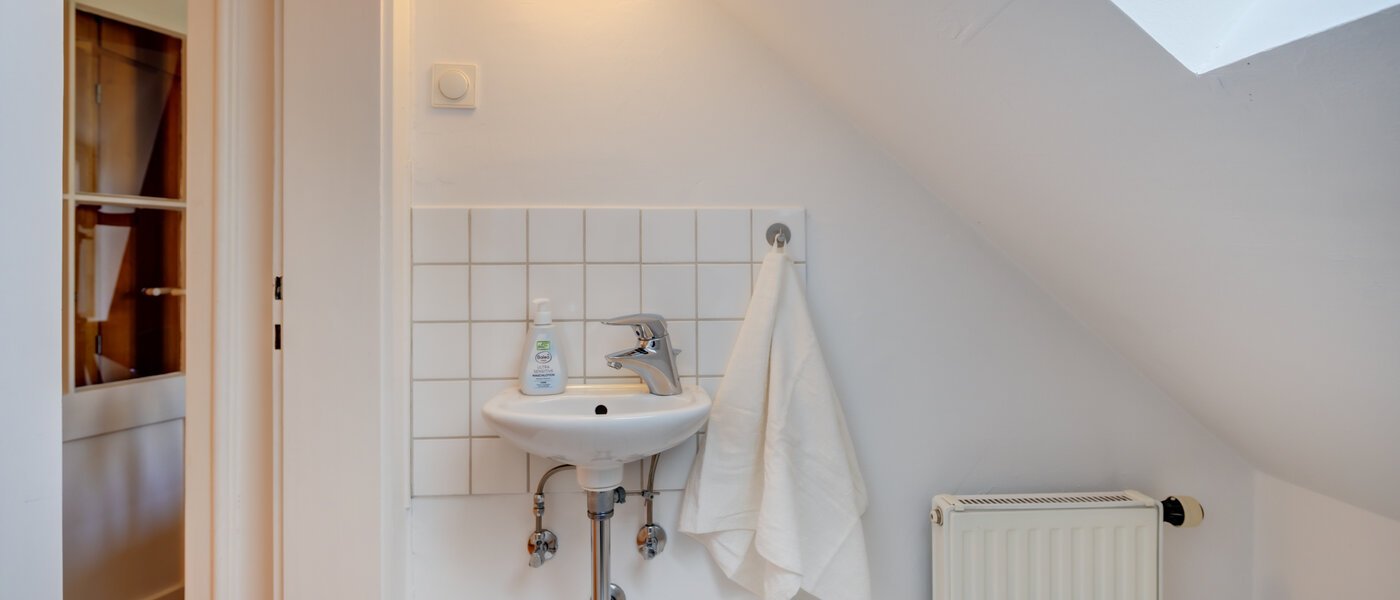 Wohnung München Solln 03 Gäste-WC 2378