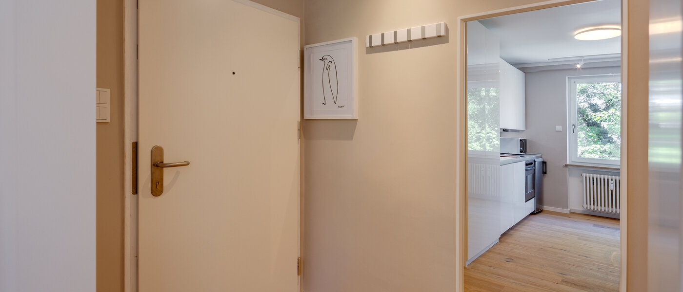 Wohnung München Schwabing (links der Leopoldstraße) 02 Flur/Gang 2407