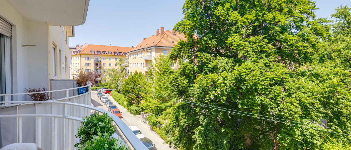 Wohnung München Schwabing (links der Leopoldstraße) 02 Aussicht 2407