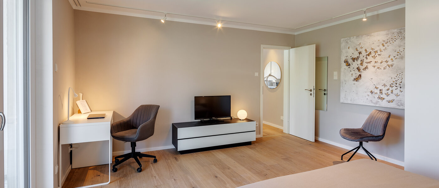 Wohnung München Schwabing (links der Leopoldstraße) 05 Schlafzimmer 2407