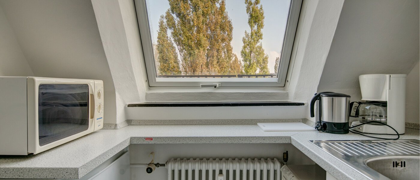 Wohnung München Schwabing (rechts der Leopoldstraße) 02 Küche 2486