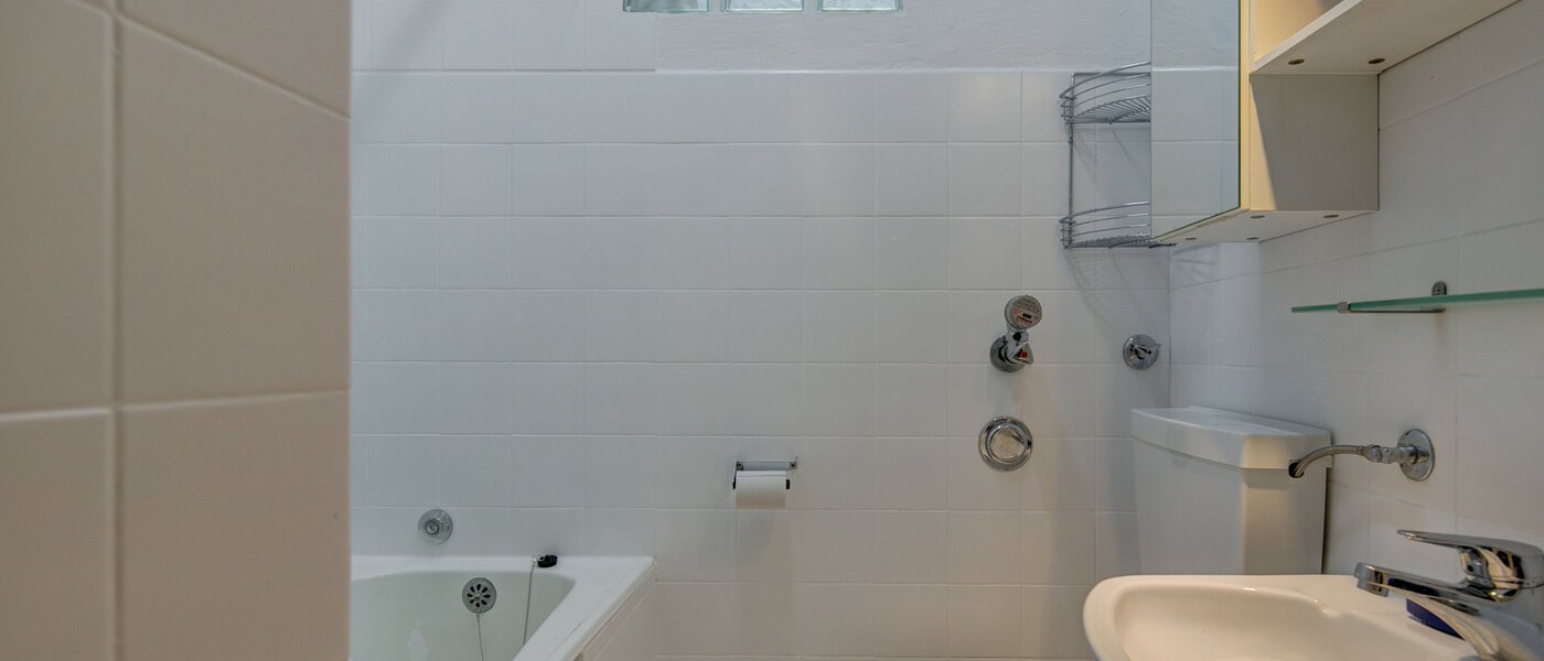 Wohnung München Schwabing (rechts der Leopoldstraße) 01 Badezimmer 2486