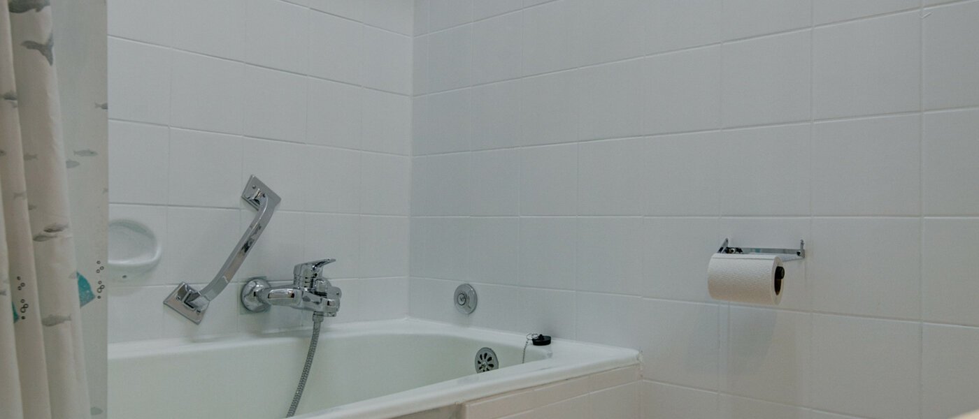 Wohnung München Schwabing (rechts der Leopoldstraße) 02 Badezimmer 2486