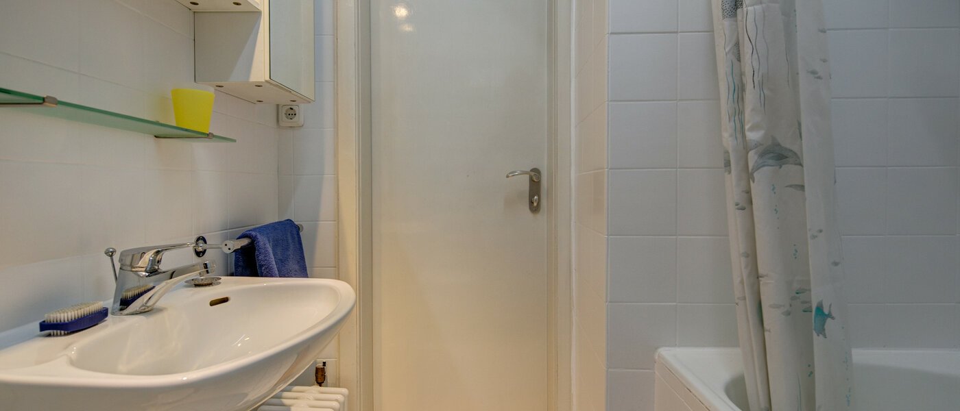 Wohnung München Schwabing (rechts der Leopoldstraße) 04 Badezimmer 2486