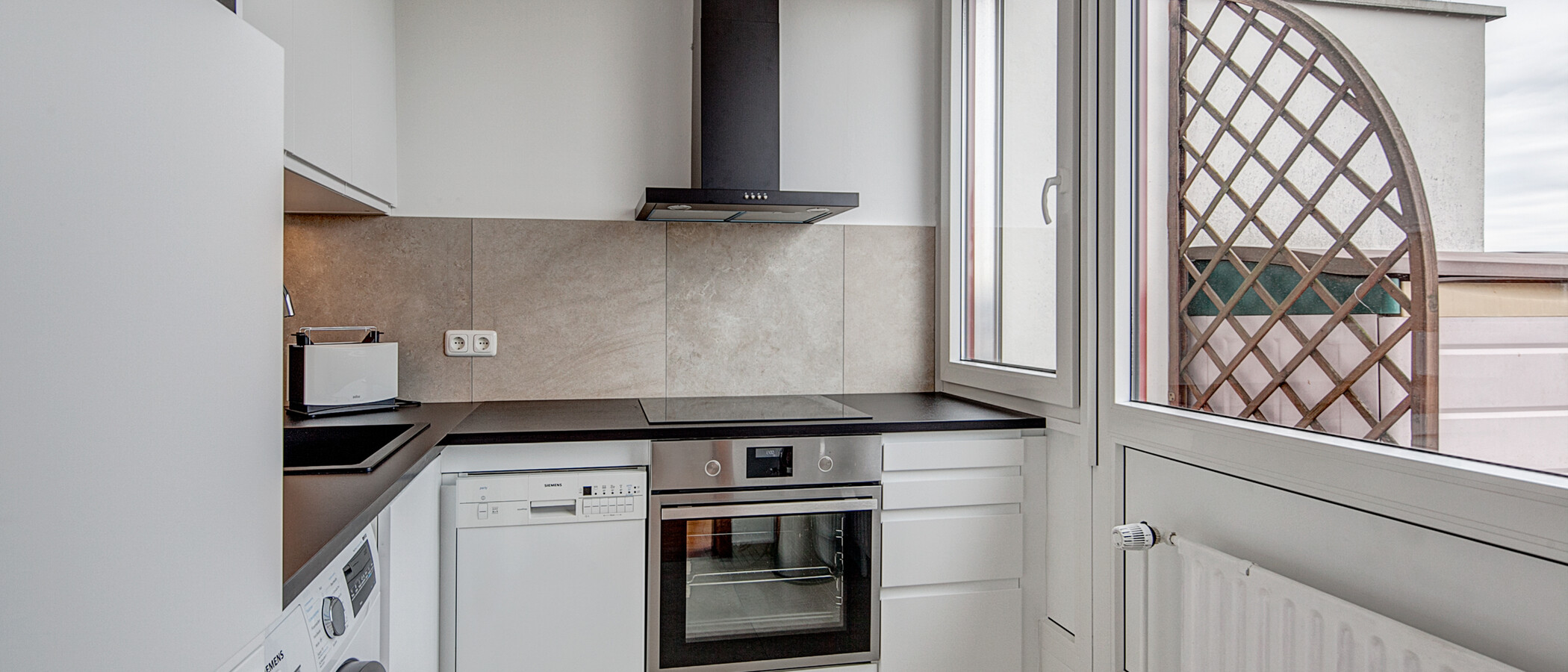 Dachterrassenwohnung München Maxvorstadt 01 Küche 255