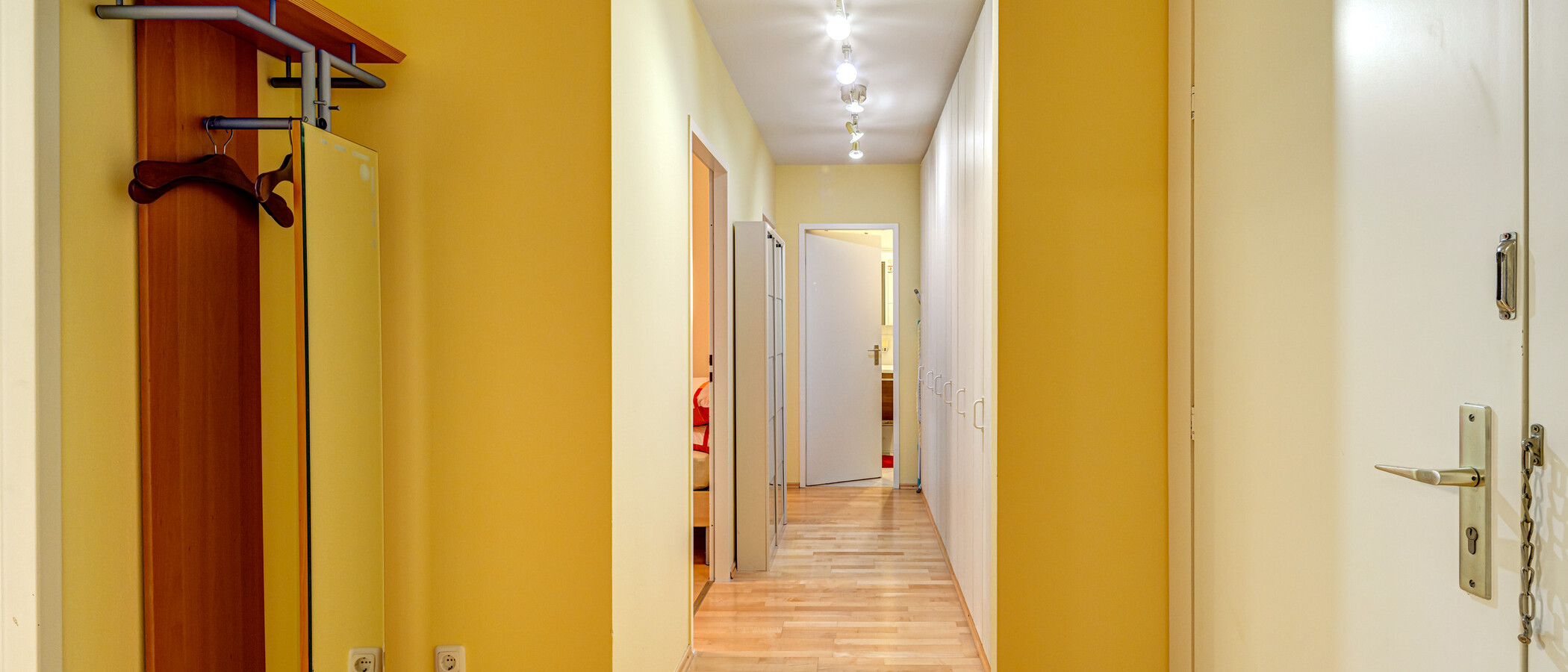 Wohnung München Sendling 01 Flur/Gang 256