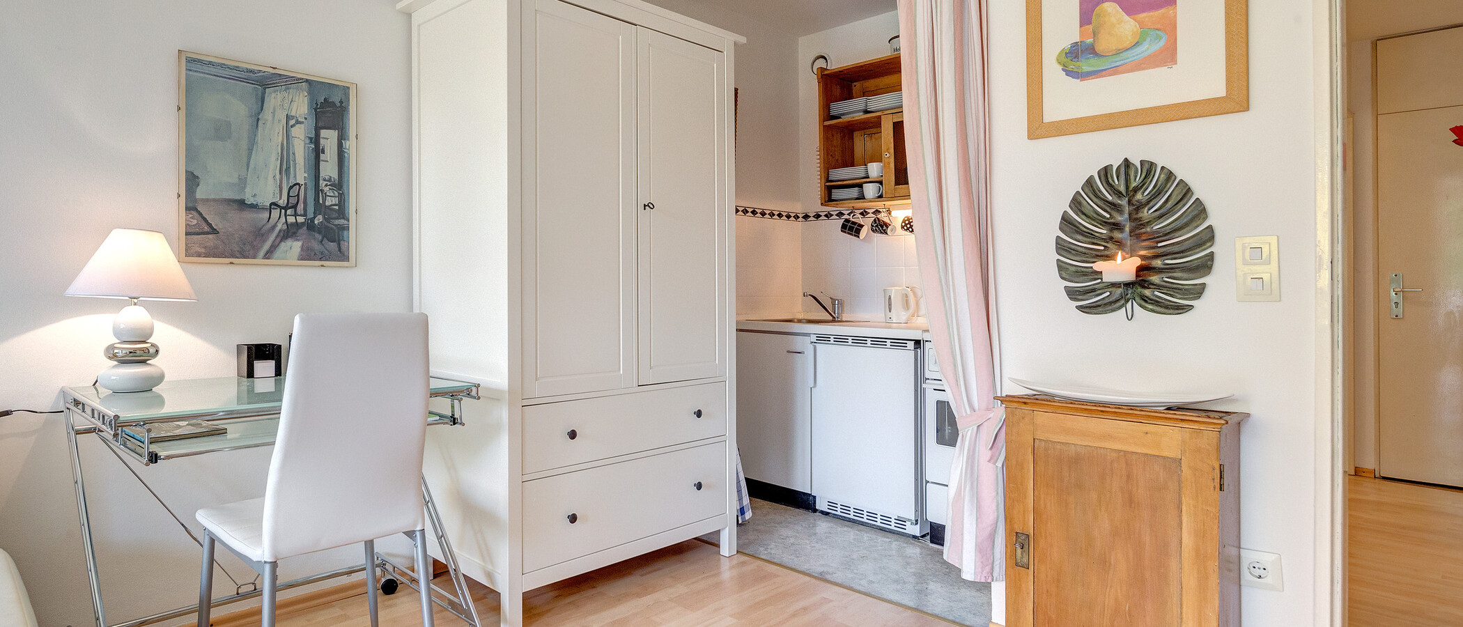 Apartment München Schwabing (links der Leopoldstraße) 03 Küche 2684