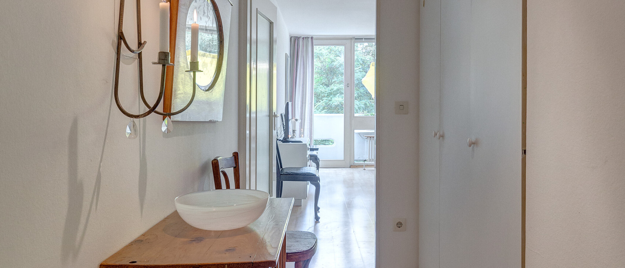 Apartment München Schwabing (links der Leopoldstraße) 01 Flur/Gang 2684