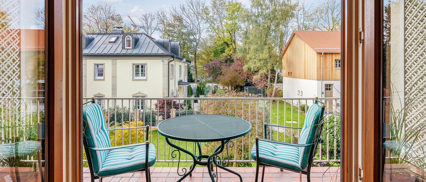 Wohnung München Schwabing (rechts der Leopoldstraße) 03 Balkon 2699
