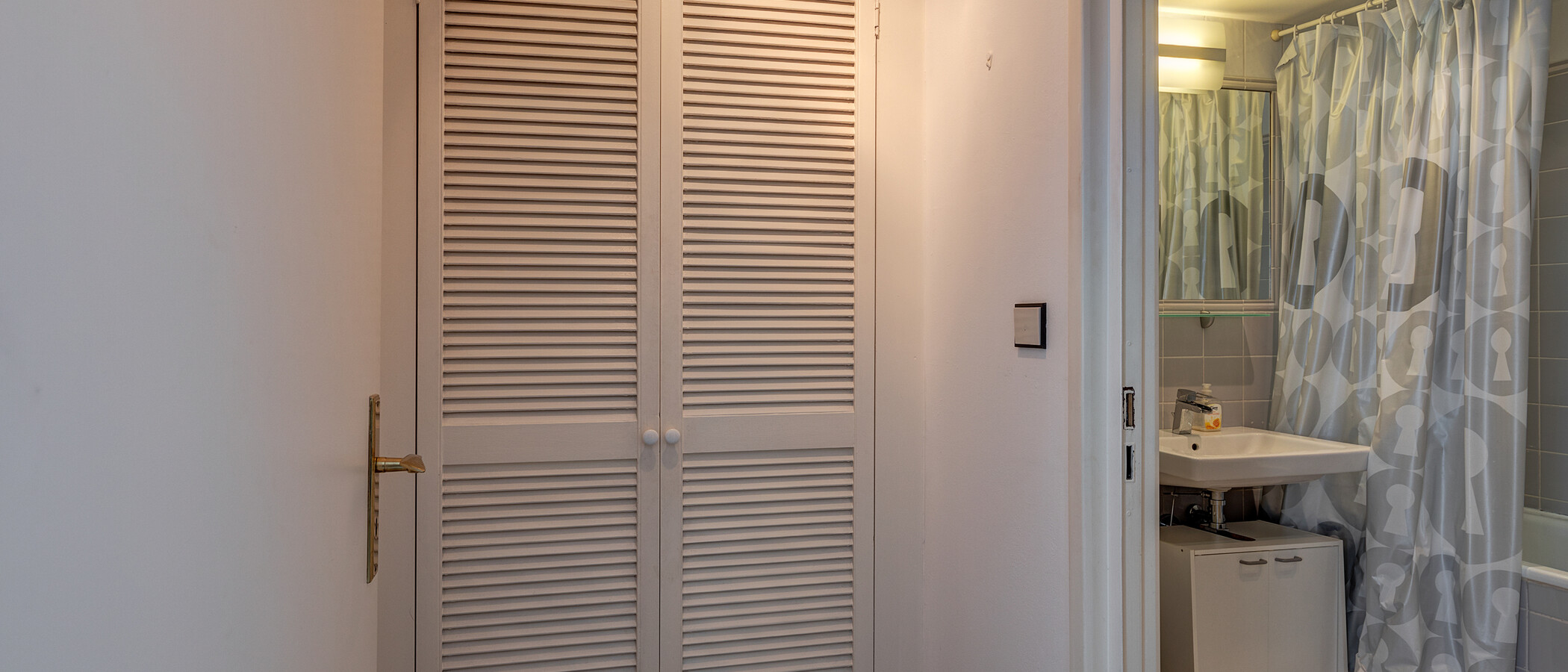 Dachterrassenwohnung München Neuhausen 01 Flur/Gang 2774