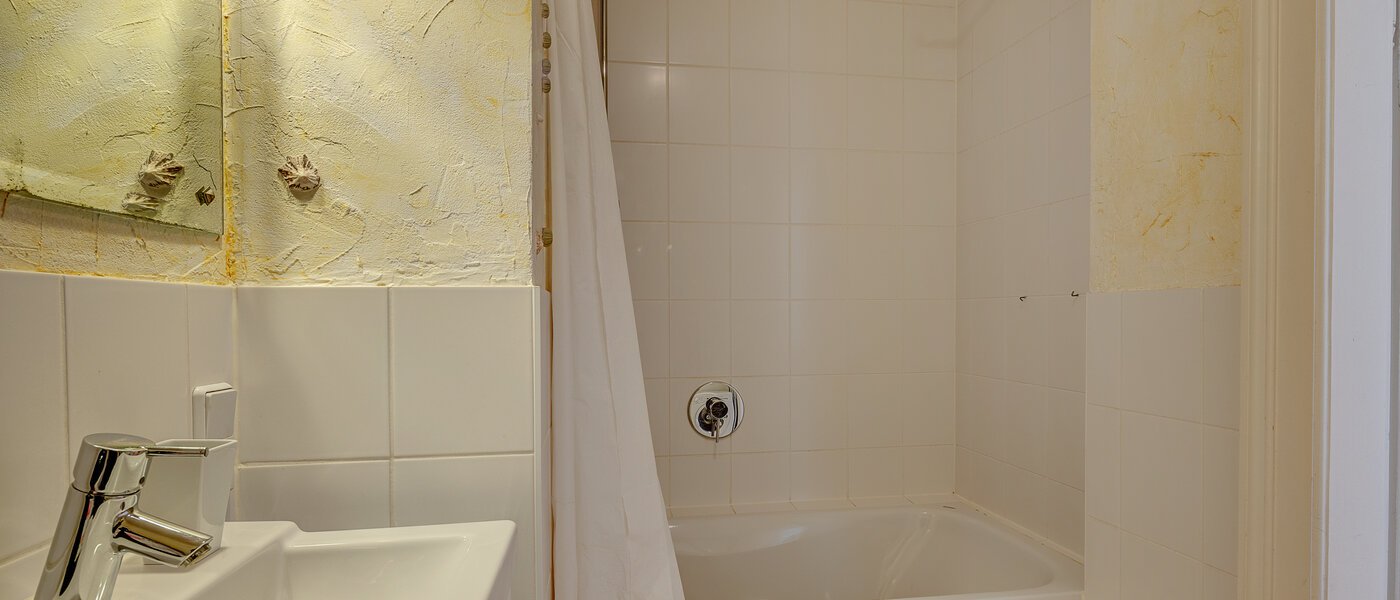 Wohnung München Haidhausen 02 Badezimmer 2886