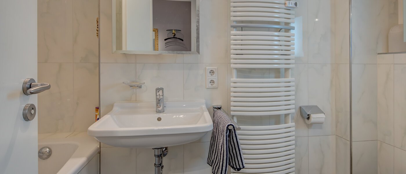 Wohnung München Maxvorstadt - Museumsviertel 02 Badezimmer 2934