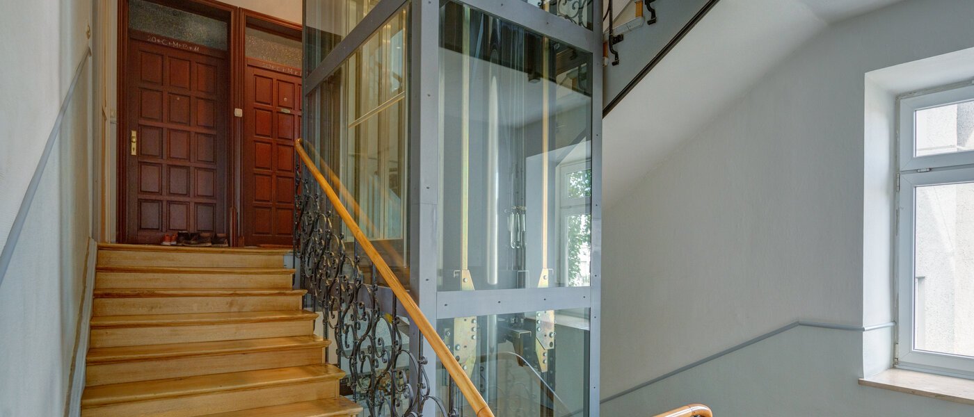 Wohnung München Haidhausen 02 Treppenhaus 308