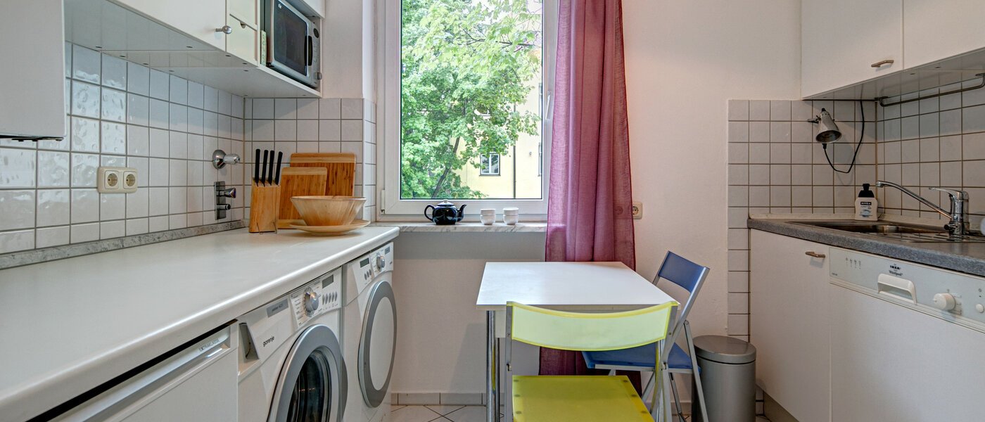 Wohnung München Schwabing-Nord (zw. Leopoldstraße & Englischen Garten) 02 Küche 3091