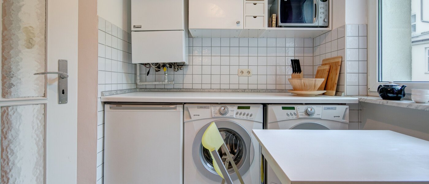 Wohnung München Schwabing-Nord (zw. Leopoldstraße & Englischen Garten) 03 Küche 3091
