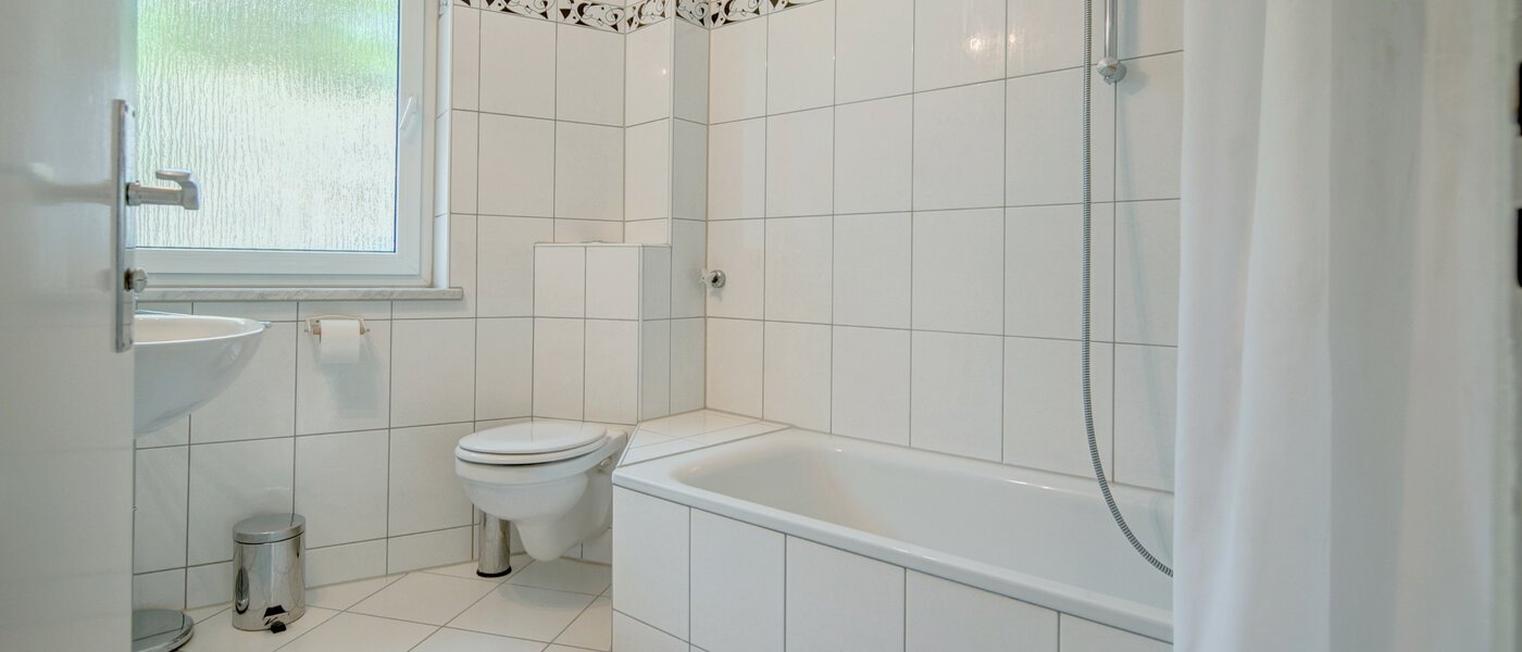Wohnung München Schwabing-Nord (zw. Leopoldstraße & Englischen Garten) 01 Badezimmer 3091