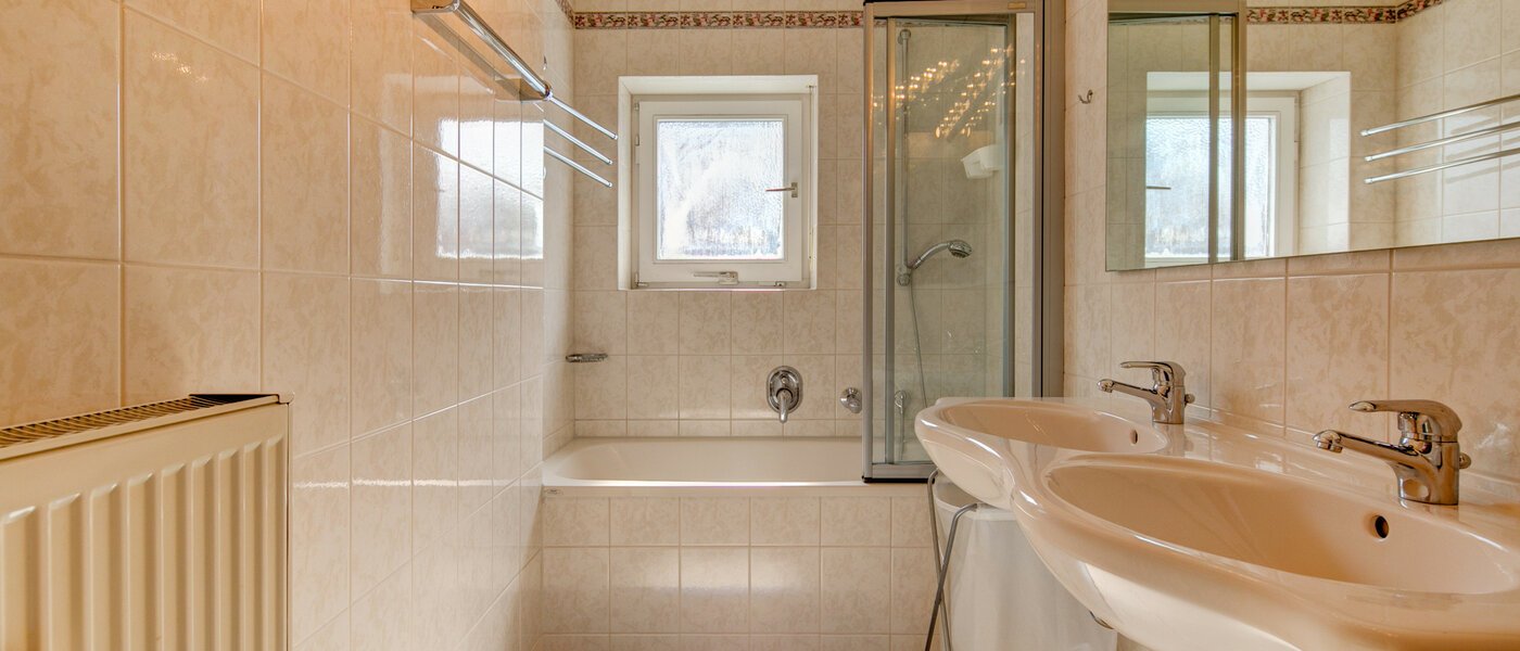 Wohnung München Solln 01 Badezimmer 3122