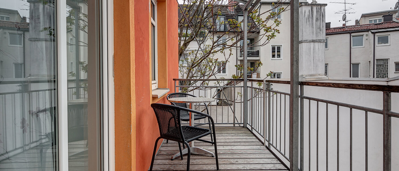 Dachgeschosswohnung München Zentrum 01 Balkon 3130