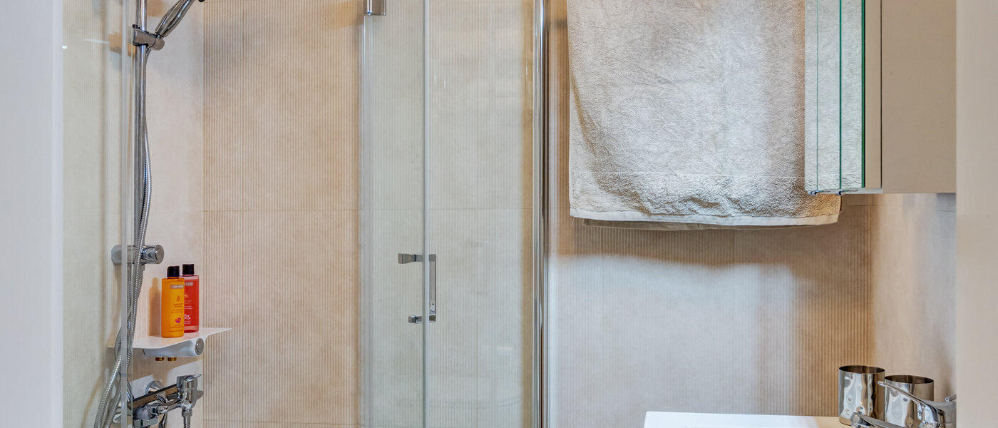 Wohnung München Schwabing (links der Leopoldstraße) 04 Badezimmer 3177