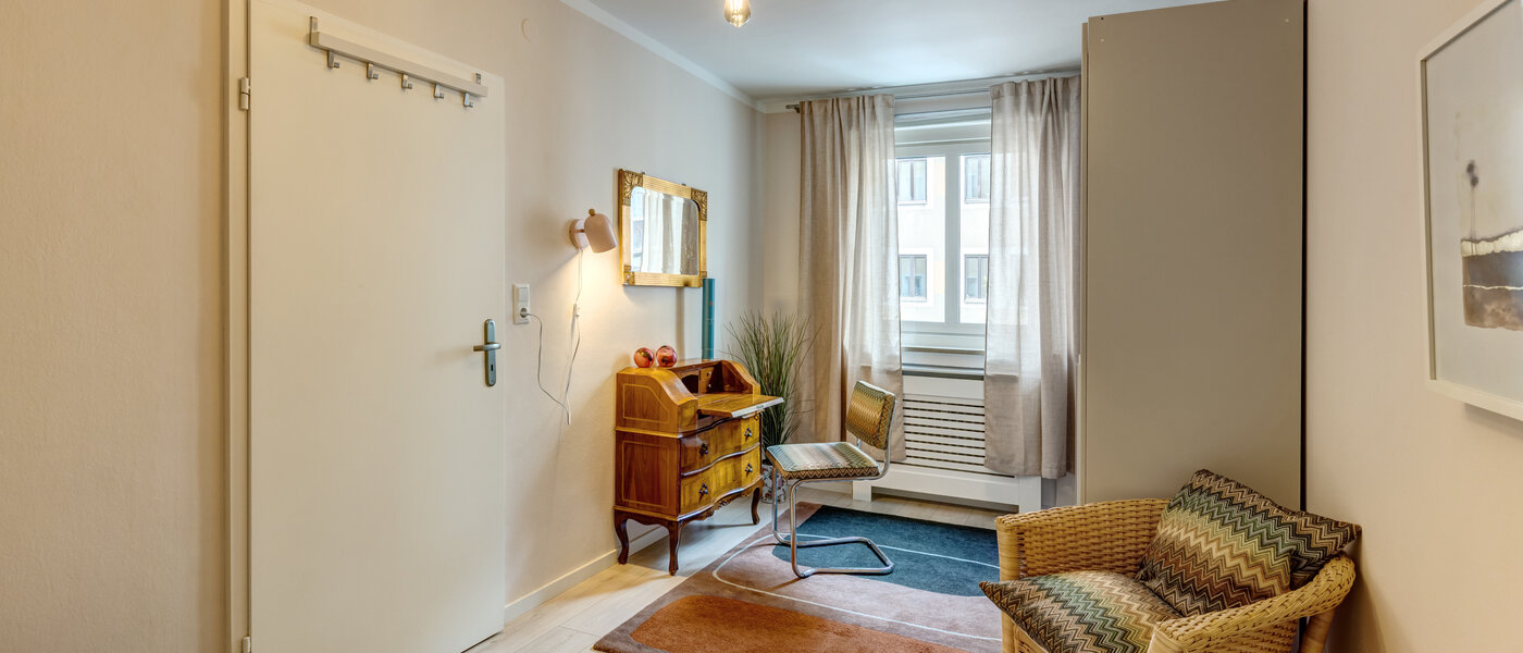 Wohnung München Schwabing (links der Leopoldstraße) 04 Schlafzimmer 3177