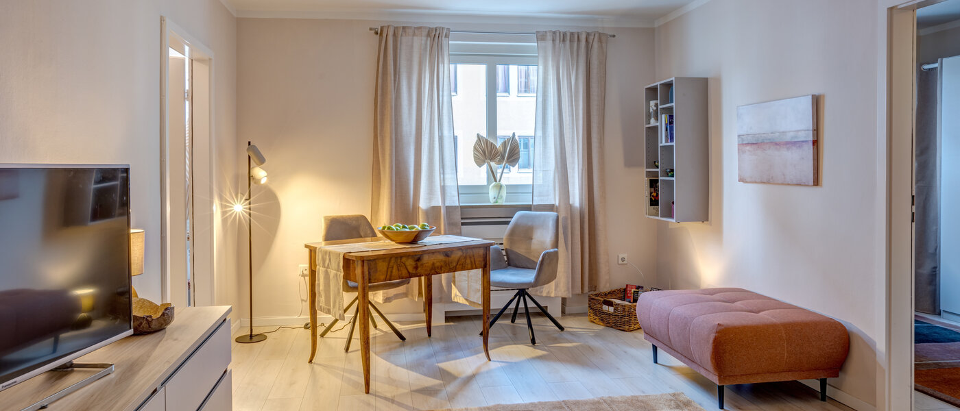 Wohnung München Schwabing (links der Leopoldstraße) 01 Wohnzimmer 3177