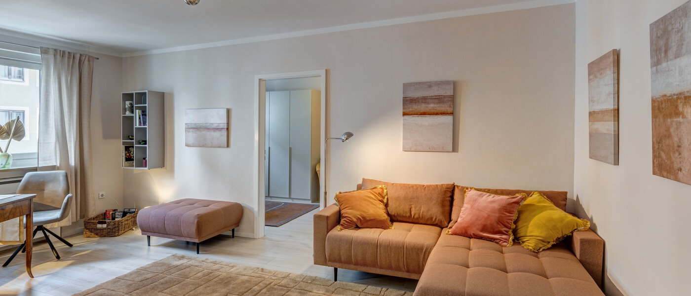 Wohnung München Schwabing (links der Leopoldstraße) 02 Wohnzimmer 3177