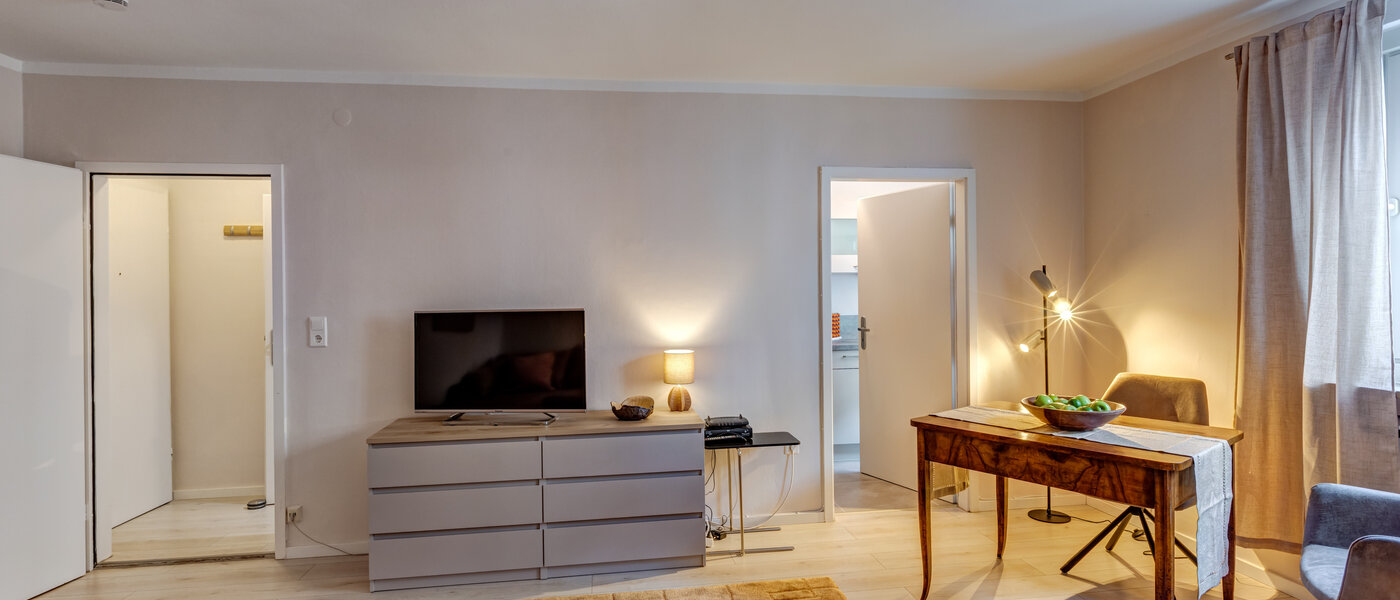 Wohnung München Schwabing (links der Leopoldstraße) 04 Wohnzimmer 3177