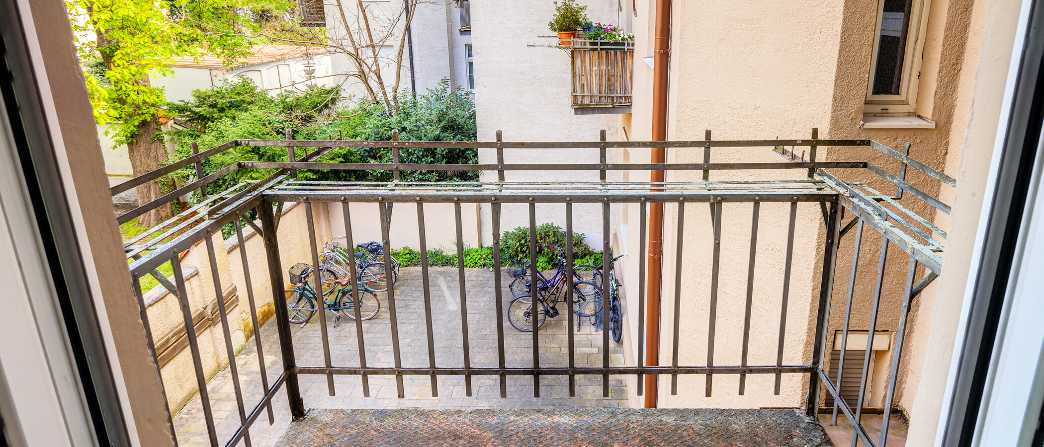Wohnung München Schwabing (rechts der Leopoldstraße) 01 Balkon 319