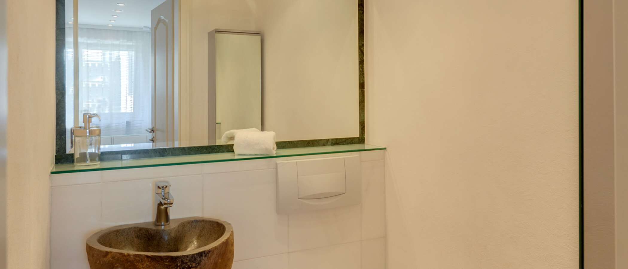 Maisonettewohnung München Herzogpark 01 Gäste-WC 3249