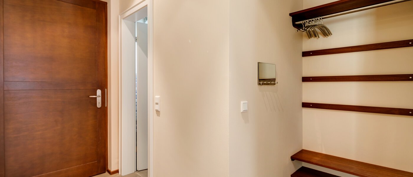 Doppelhaushälfte München Schwabing (links der Leopoldstraße) 06 Flur/Gang 3396