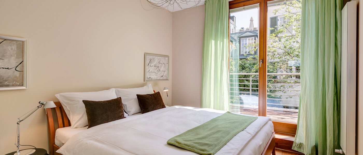 Doppelhaushälfte München Schwabing (links der Leopoldstraße) 01 3. Schlafzimmer 3396